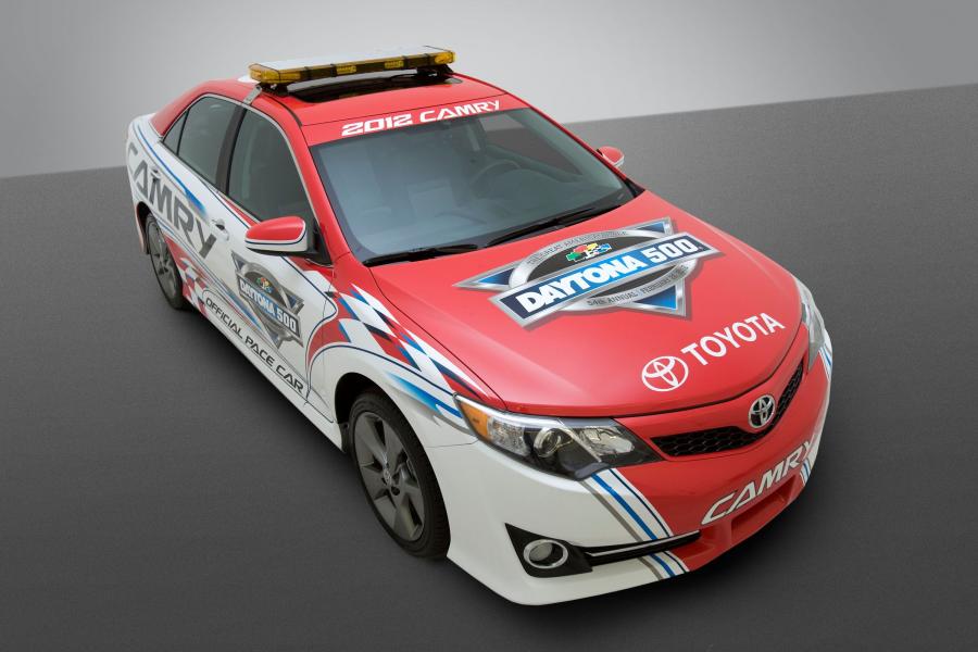  Toyota Camry SE Daytona 500 Pace Car 2012 года  (фото 5 из 15)